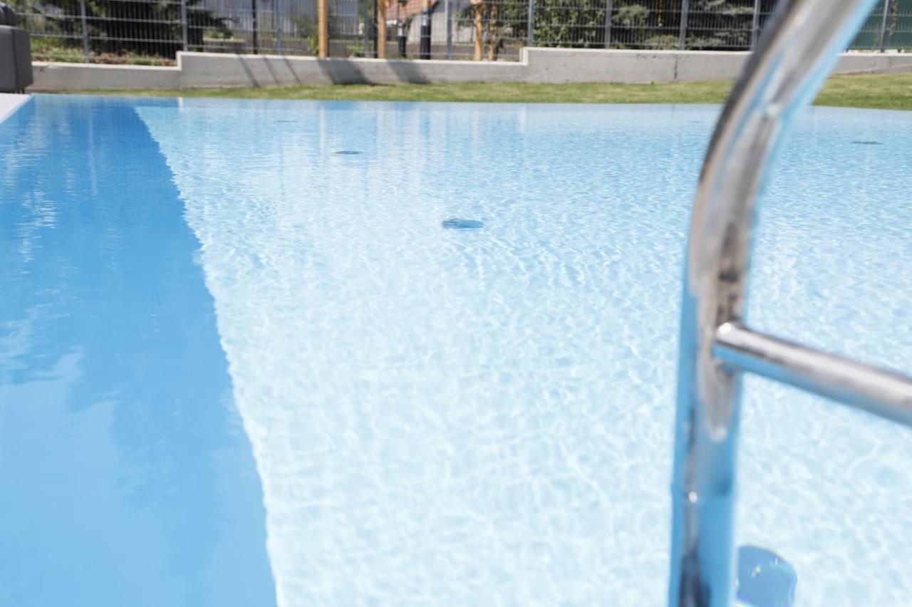 Maureen Lovely 2 Bedroom Unit With Community Pool 비엔나 외부 사진
