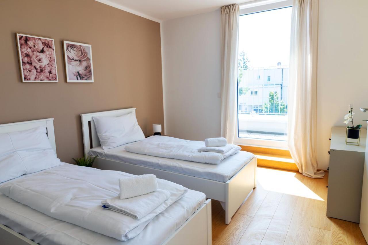 Maureen Lovely 2 Bedroom Unit With Community Pool 비엔나 외부 사진
