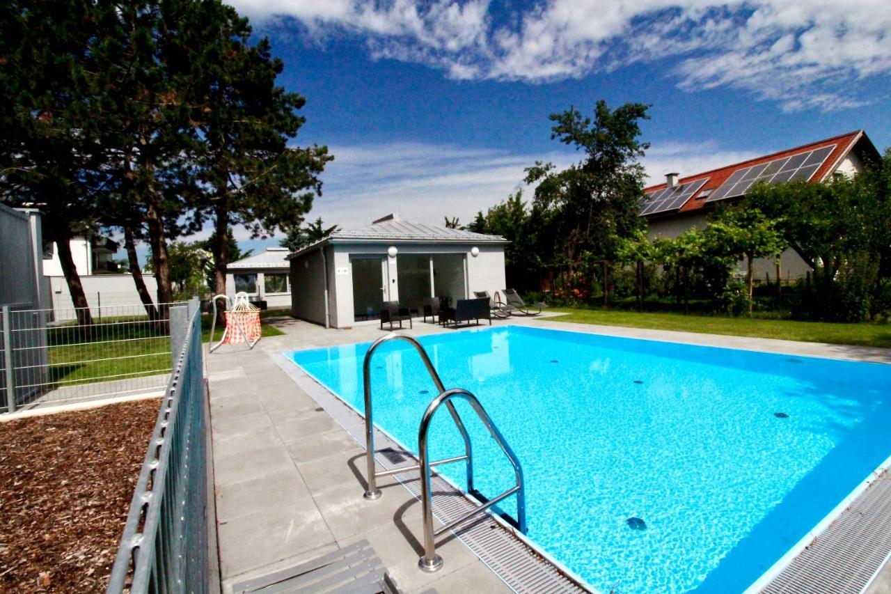 Maureen Lovely 2 Bedroom Unit With Community Pool 비엔나 외부 사진